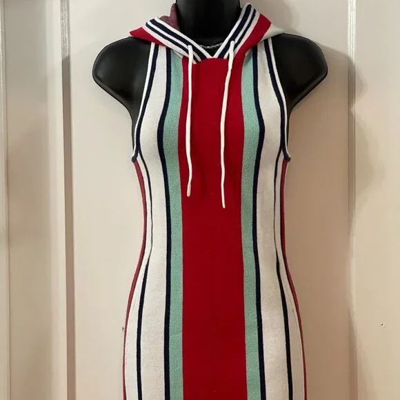 🎽 Anthropologie Sporty Bodycon Mini Dress – Retro Pop Vibes 🏁 - Picture 3 of 15